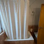 Moderno Con Terraza Y Chimenea, Vistas Al Mar, 6 Personas, Saude Doce דירה