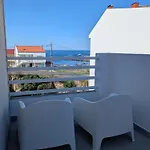 Moderno Con Terraza Y Chimenea, Vistas Al Mar, 6 Personas, Saude Doce *