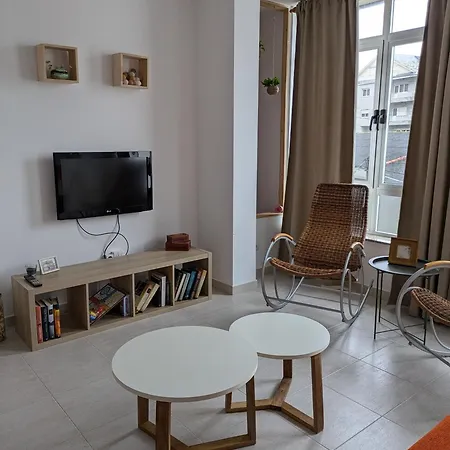Apartmán Moderno Con Terraza Y Chimenea, Vistas Al Mar, 6 Personas, Saude Doce *