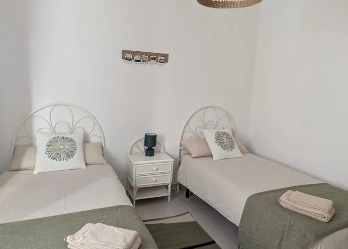 Moderno Con Terraza Y Chimenea, Vistas Al Mar, 6 Personas, Saude Doce * Muxia
