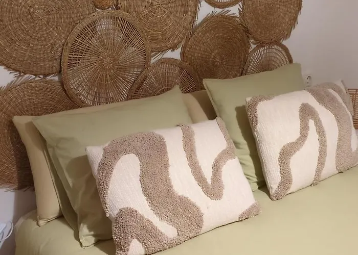 Moderno Con Terraza Y Chimenea, Vistas Al Mar, 6 Personas, Saude Doce *